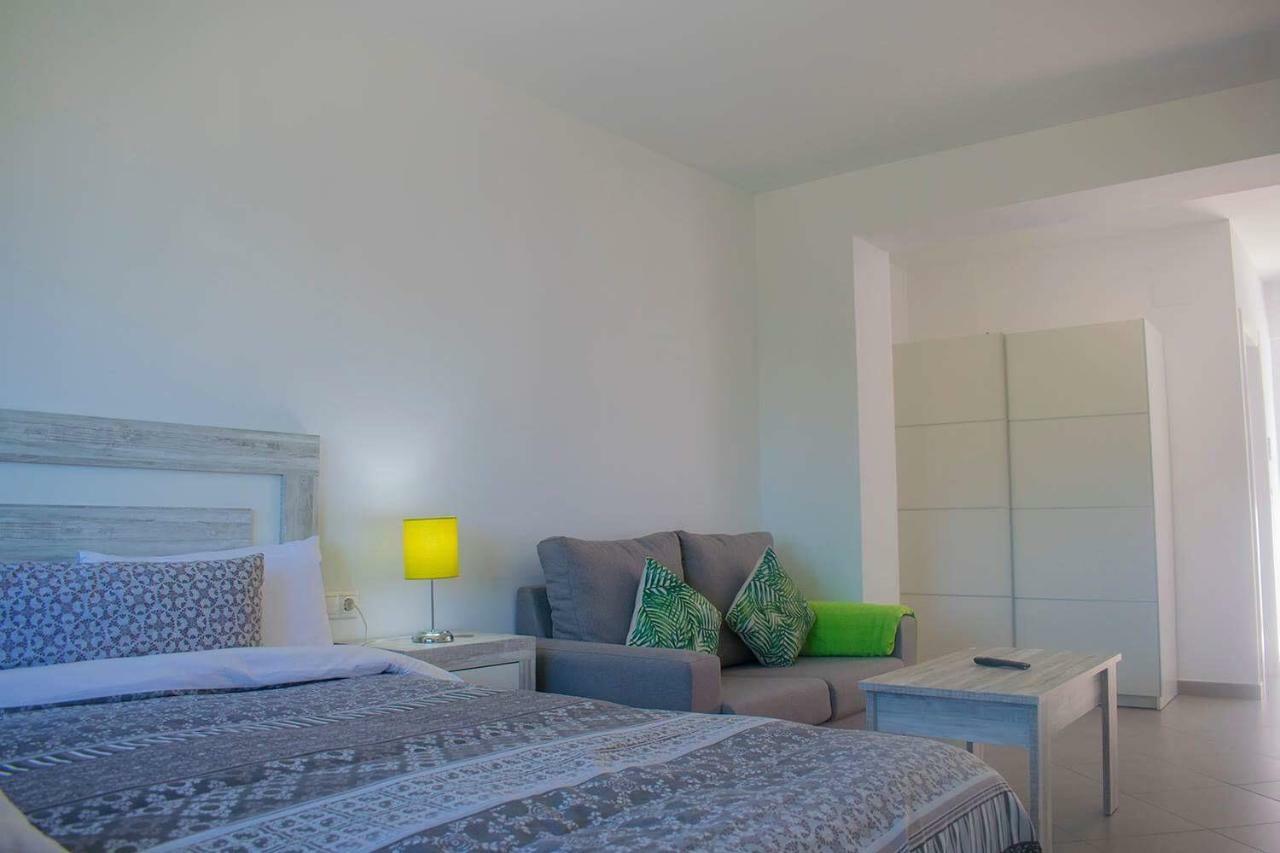 Hotel Baladrar Бениса Екстериор снимка